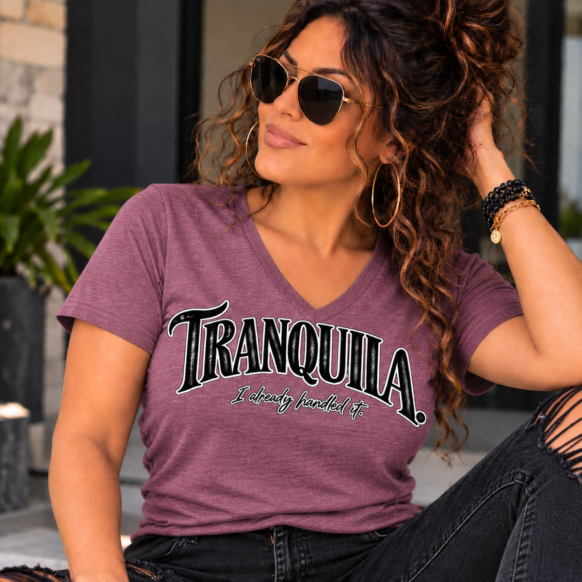 Tranquila v-neck tee