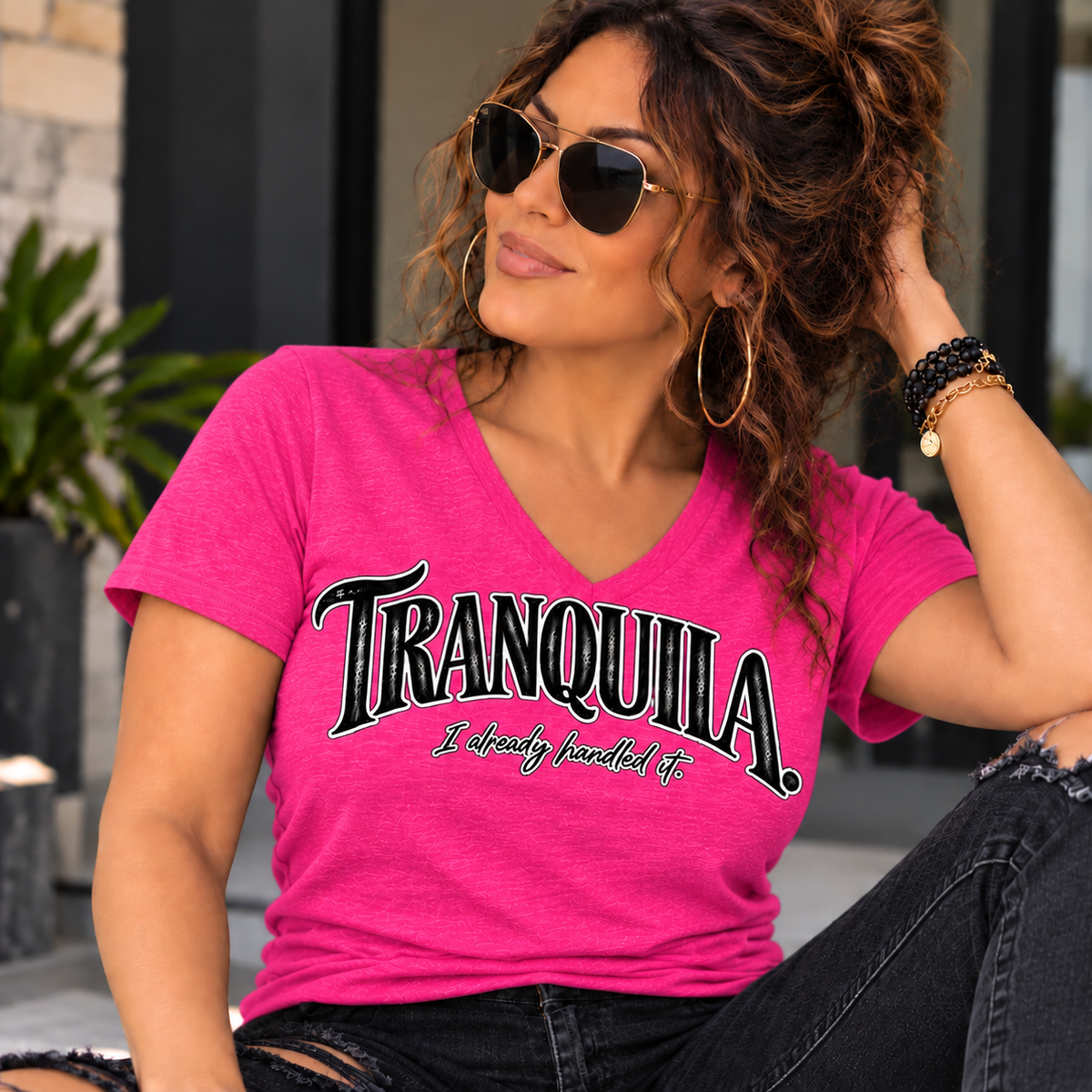 Tranquila v-neck tee