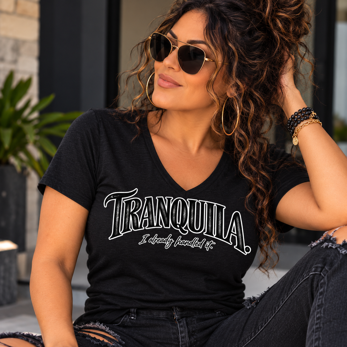 Tranquila v-neck tee
