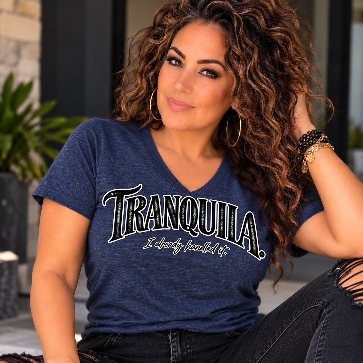 Tranquila v-neck tee