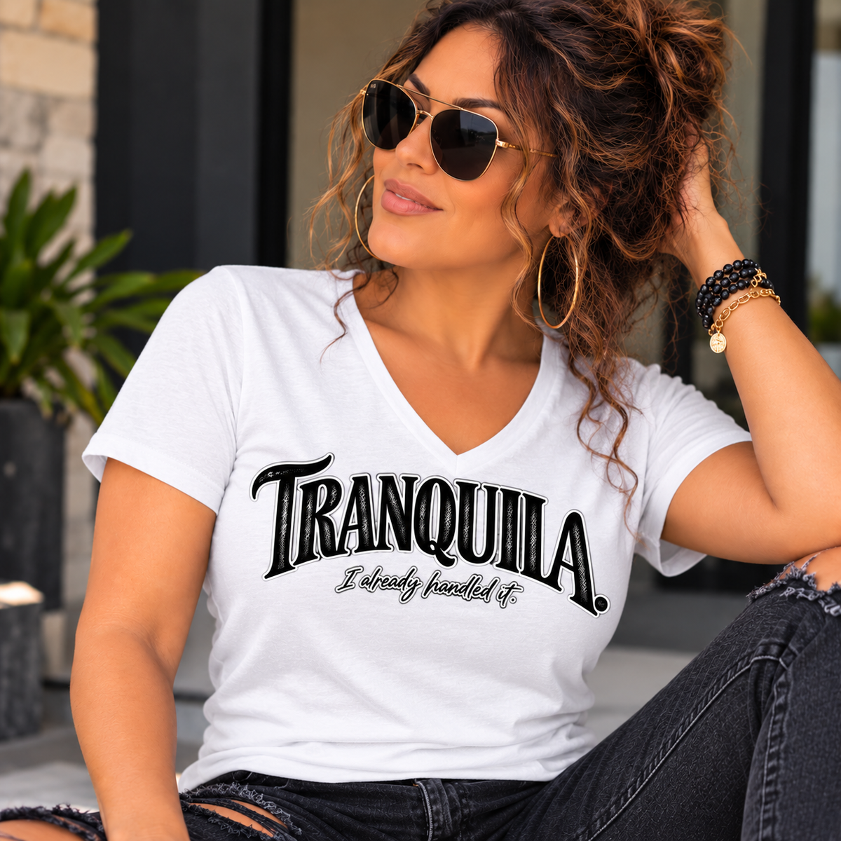 Tranquila v-neck tee